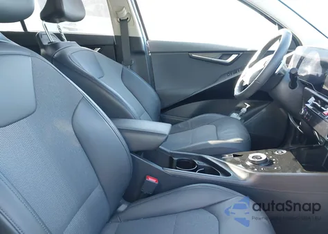 2024 Kia Niro Ev Wind z USA, uszkodzony, nr VIN KNDCR3L19R5078253